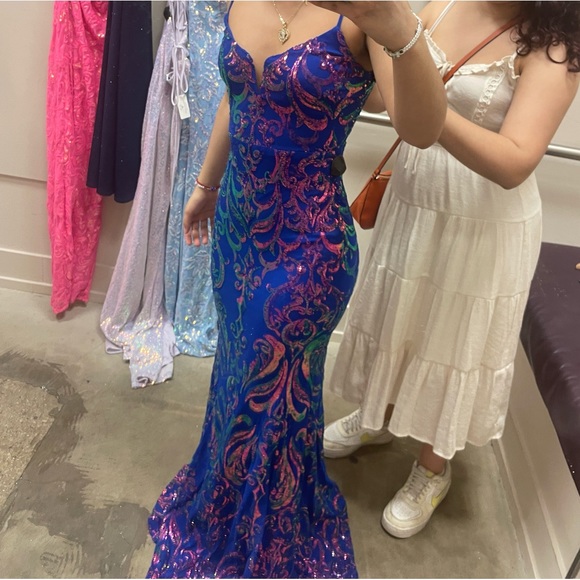 Prom Dress Worn once size small - Picture 2 of 3